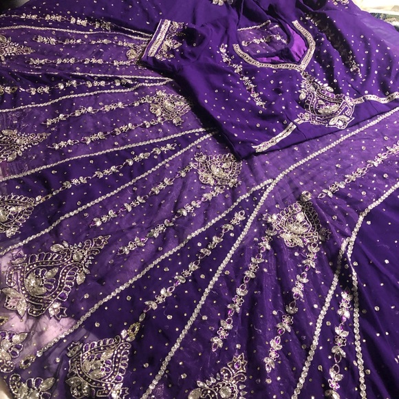 Purple Sari with Blouse - Traditional Wear - Picture 3 of 9